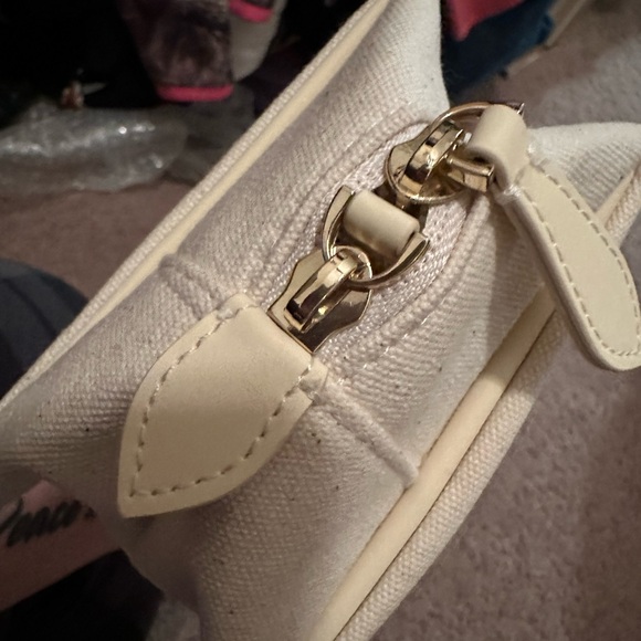 Burberry Embossed Logo Ivory Cream Canvas Makeup Bag Toiletry Case Travel Pouch - Picture 4 of 7